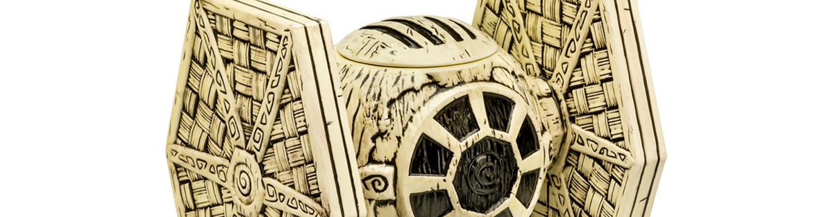 Fantastic action figures, apparel, and collectibles are waiting for you at the Comic-Con