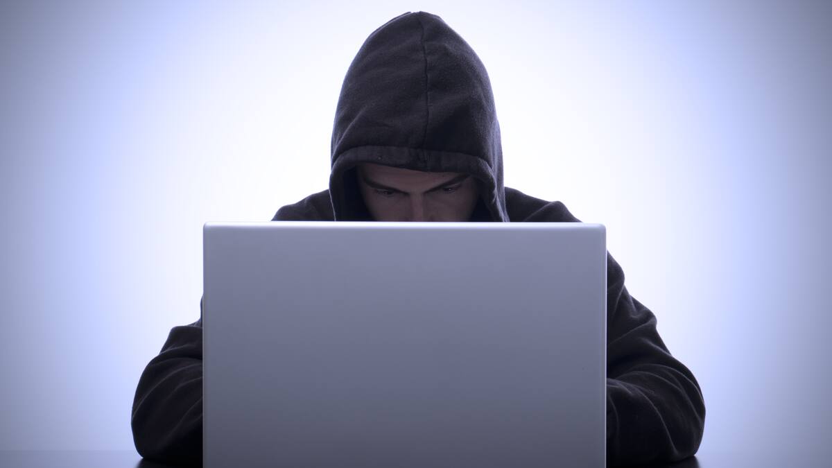 Adolescente amenazaba a chicas que declinaban solicitudes de amistad