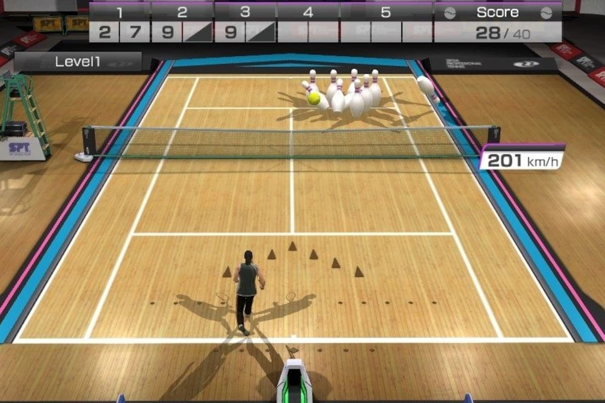 Virtua Tennis 4: Un Yakuza jugando Tennis