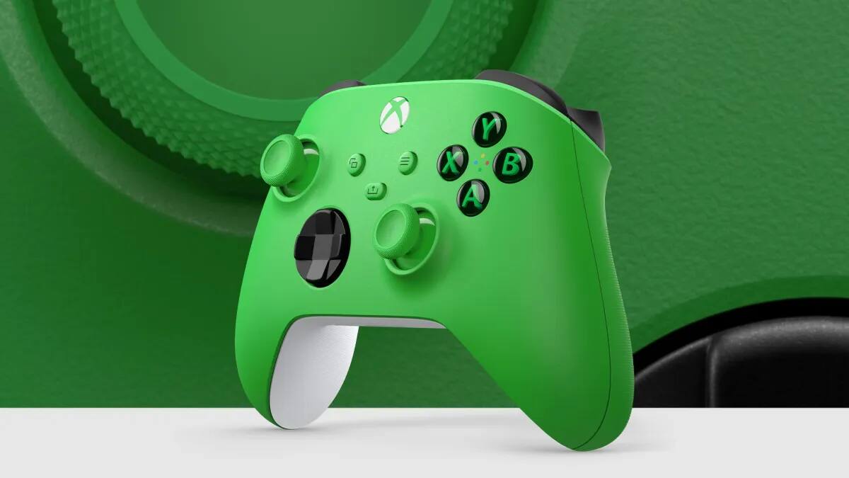 An eye-catching charging dock from Razer goes together with this