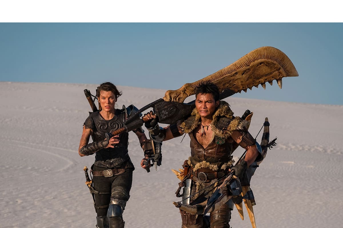 Monster Hunter: imagen de la película muestra a Jovovich con las Dual Blades