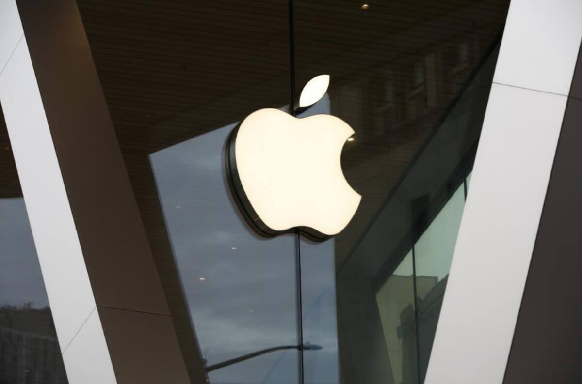 Apple.jpg