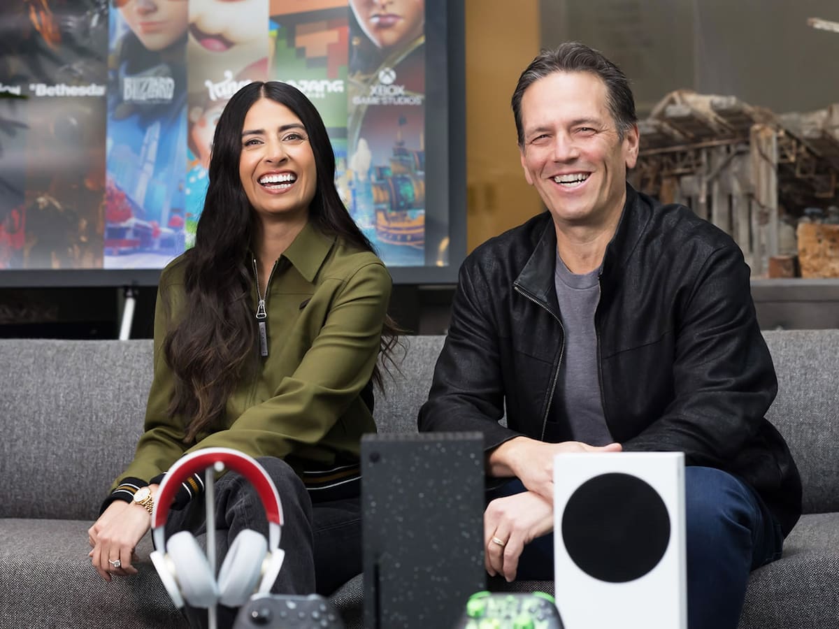 Asha Sharma y Phil Spencer