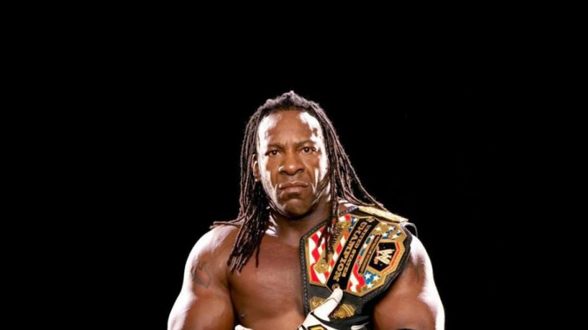 Booker T interpuso una demanda en la corte de Texas