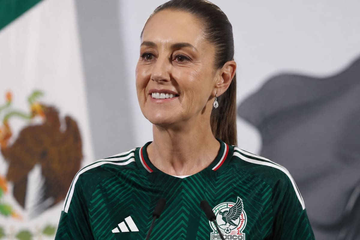 Claudia Sheinbaum quiere regular redes sociales e inteligencia artificial después del Mundial de fútbol; asegura que no es censura