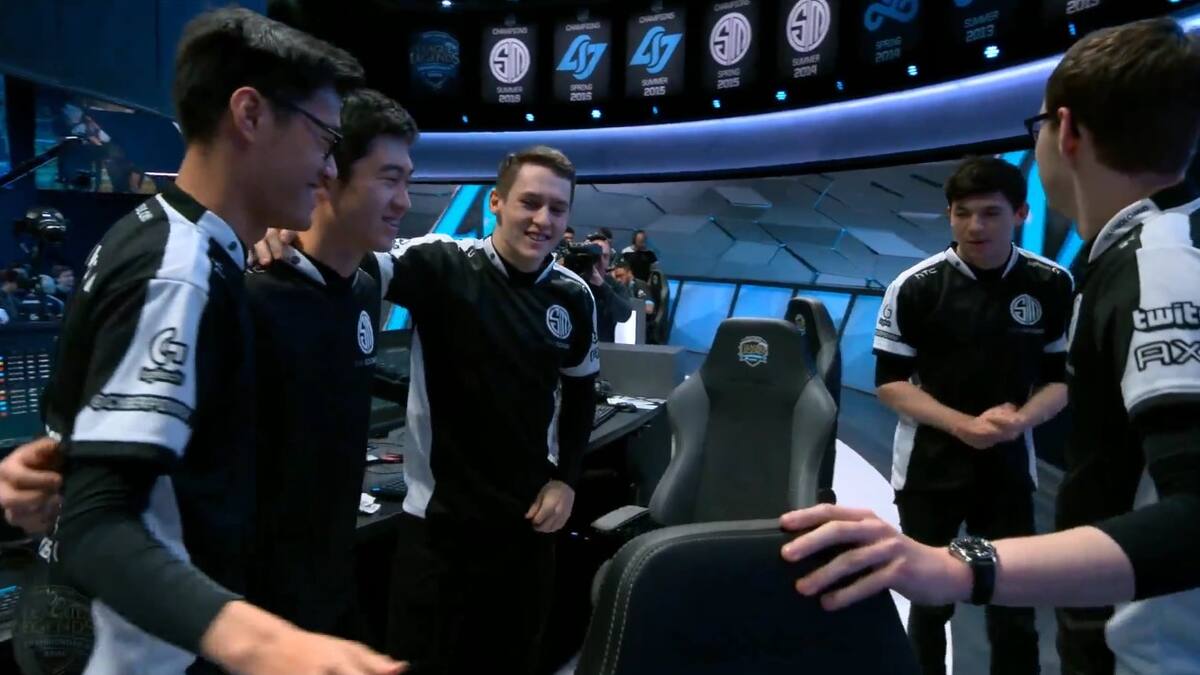 CLG.HotshotGG perdió apuesta y ahora tendrá que tatuarse el logo de TSM en su cara