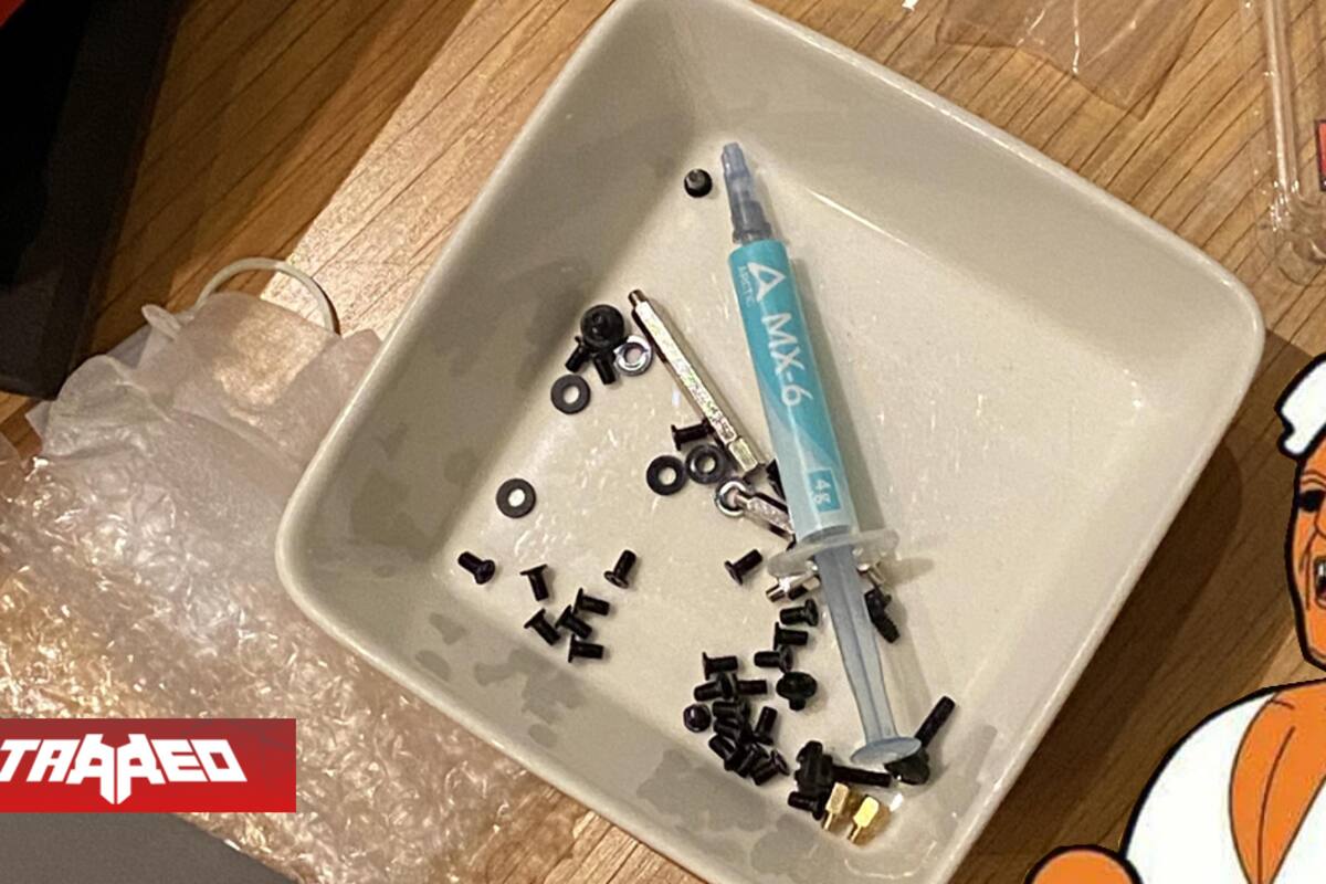 Jugador arma su PC gamer, y su madre encuentra un componente extraño, creyendo de inmediato que está involucrado con drogas