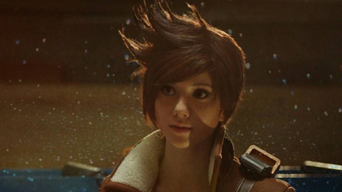 Cosplayer rusa proyecta la apariencia del personaje de Overwatch