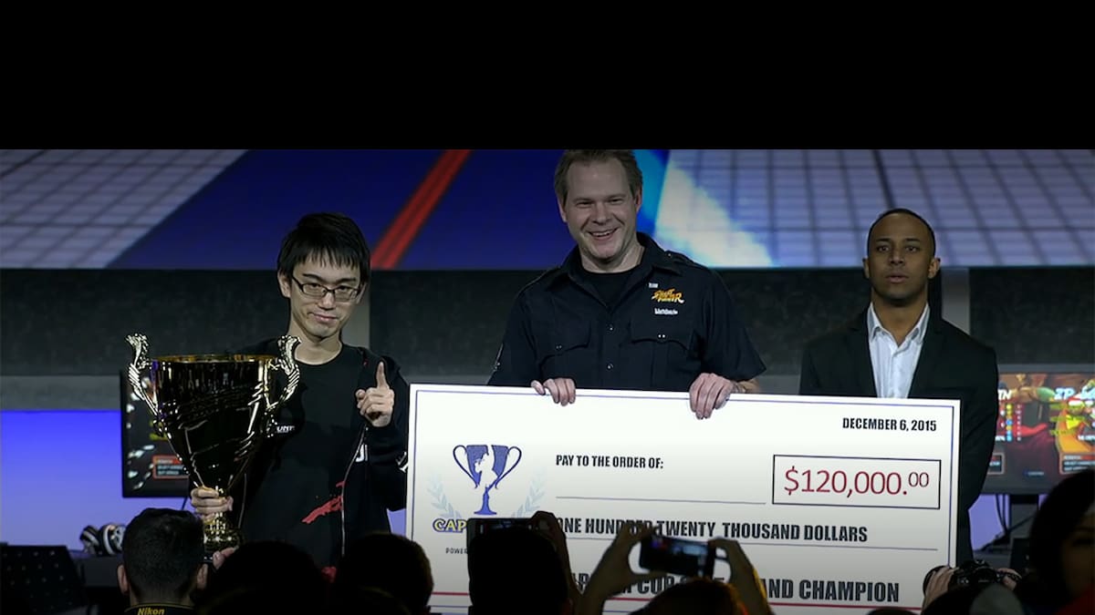 Daigo Umehara logra 2.° lugar de Capcom Cup 2015