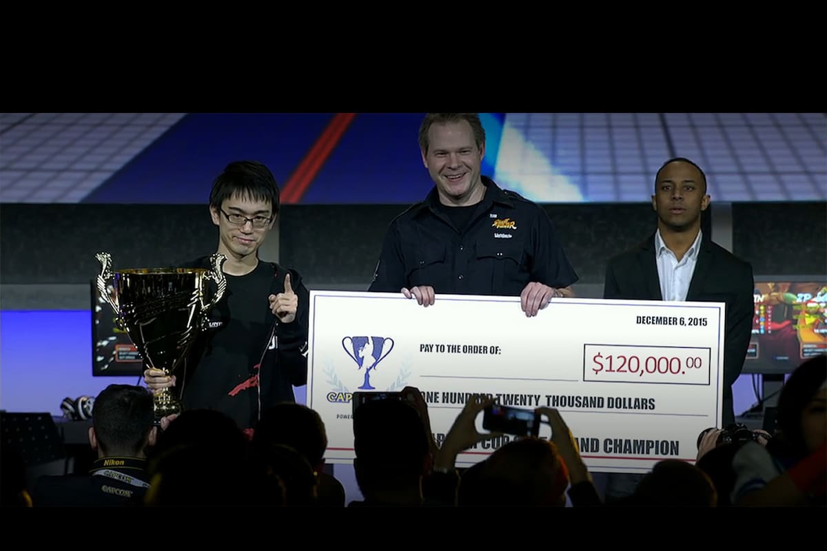 Kazunoko gana el último torneo más grande de Street Fighter IV