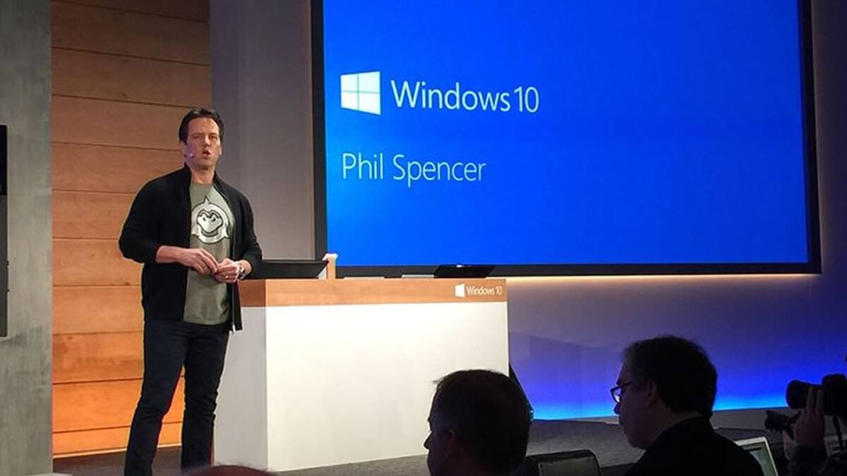 Director de Xbox vistió sospechosa camiseta en evento de Windows