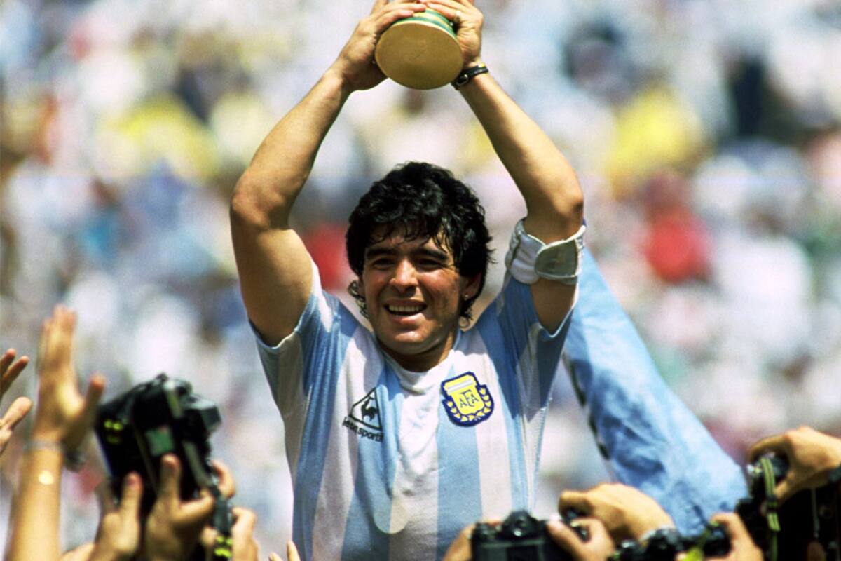 Konami se rinde ante Maradona, llegan a acuerdo económico