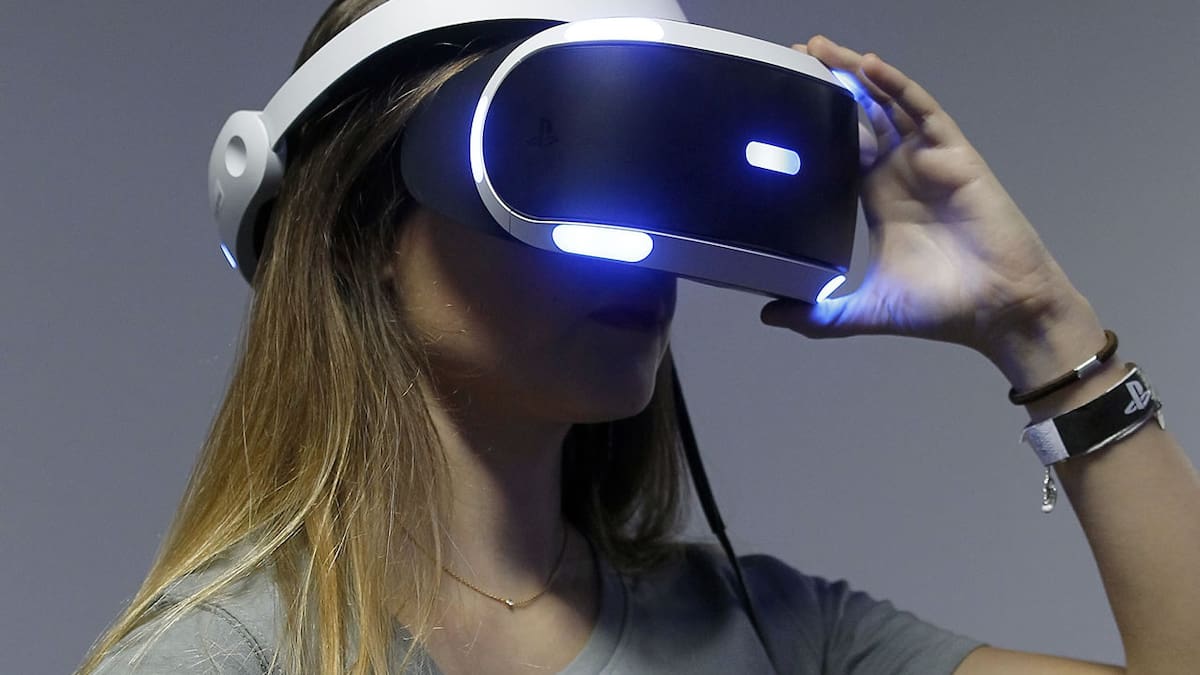 El casco de realidad virtual llegaría después de la nueva consola