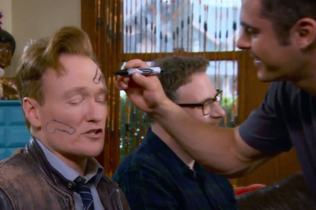 Conan O'Brien apesta en Mario Kart 8 y termina con penes dibujados en su cara