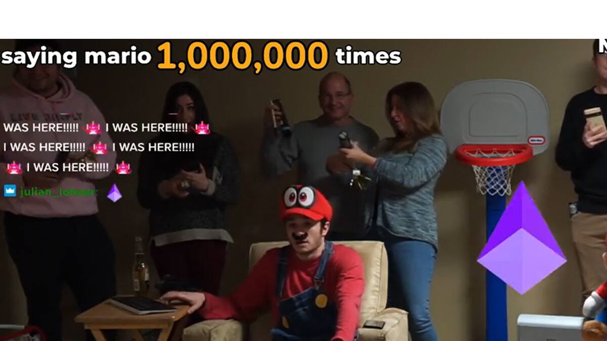 El creador de contenido se encadenó a una TV hasta completar su meta