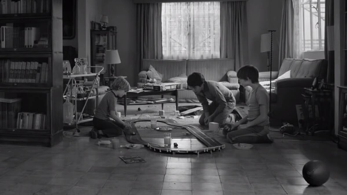 El creativo japonés considera que la cinta de Cuarón es asombrosa