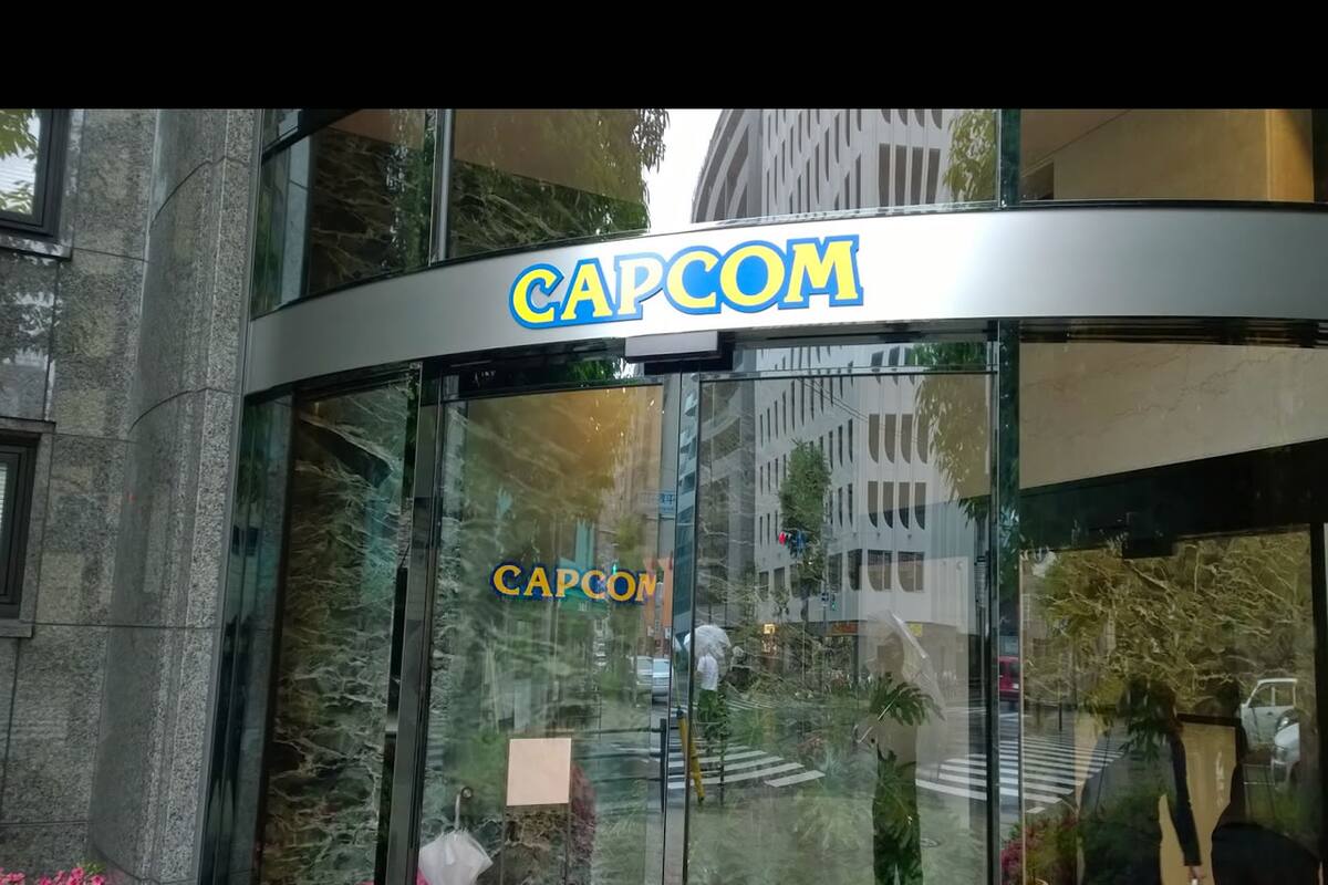 Kamiya enciende las redes con fotografía afuera de las oficinas de Capcom
