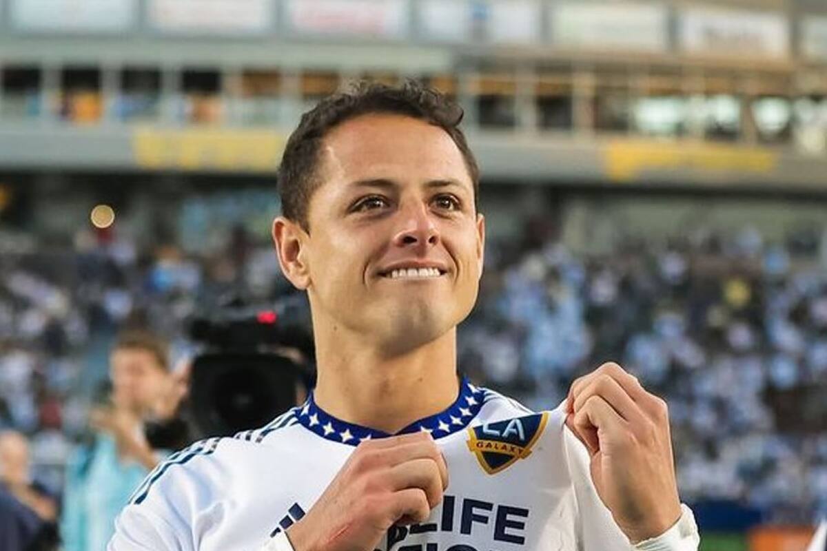 ¡Es oficial! Chicharito Hernández llega a Porcinos FC, el equipo de Ibai Llanos