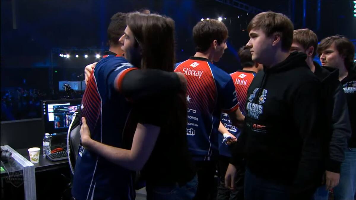 El equipo wildcard muestra sus garras contra el equipo norteamericano