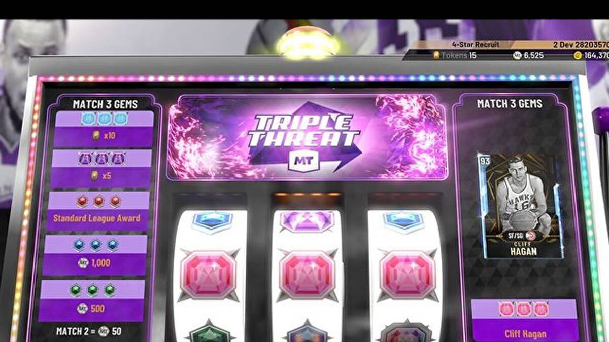 El juego ha sido criticado por el uso de elementos que hacen referencia a apuestas y casinos