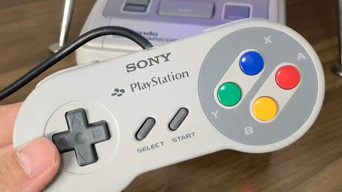 El jugador mostró su consola híbrida funcional en varios videos
