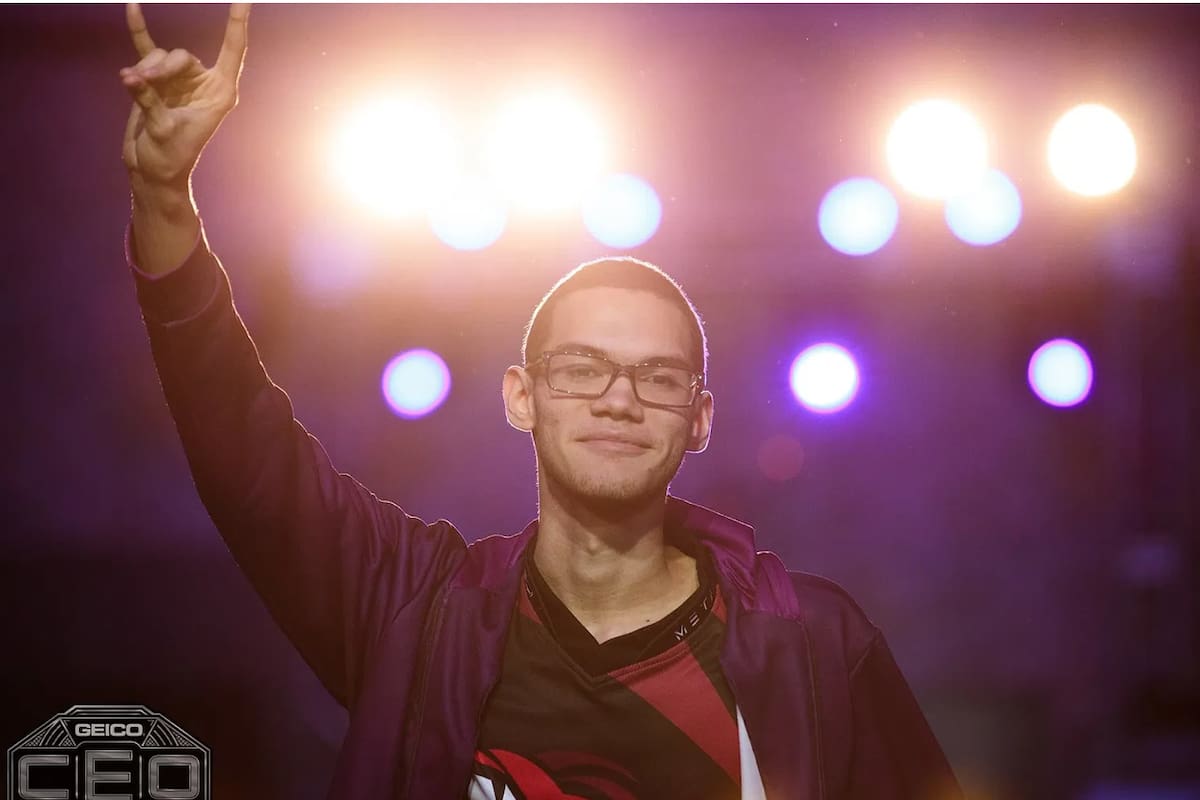 Twitch bannea a Nairo, pro de Smash, tras acusaciones de abuso sexual