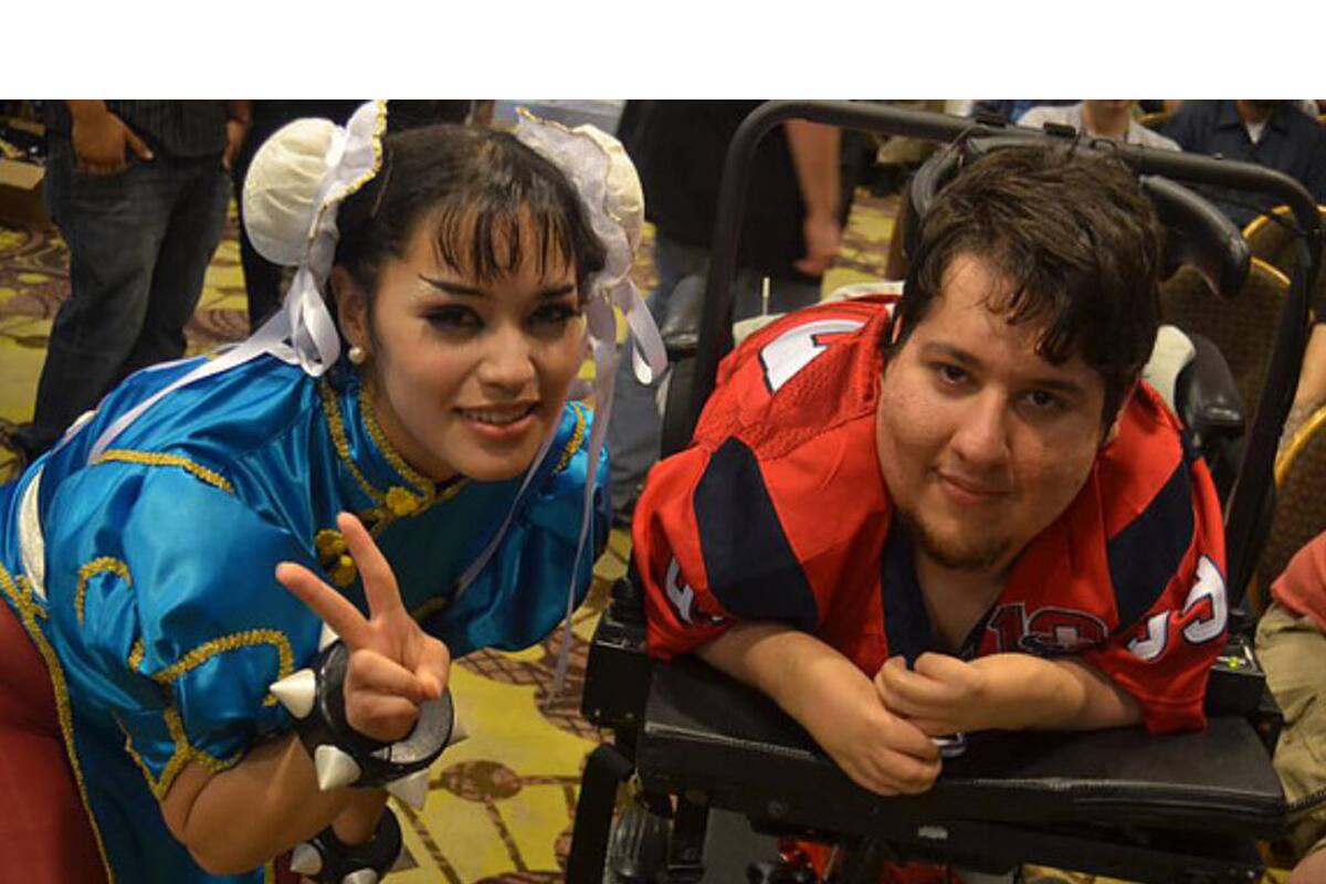 Fallece Michael “BrolyLegs” Begum, pro player de Street Fighter y leyenda de la FGC