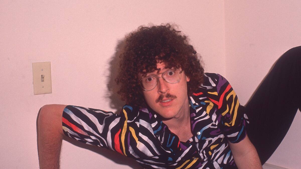 El músico y comediante cerrará el evento