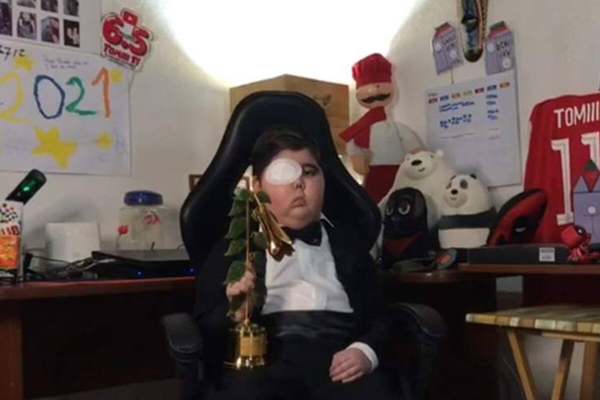 tomiii 11 ganó en la categoría “Youtuber del año” en los premios Copihue de Oro
