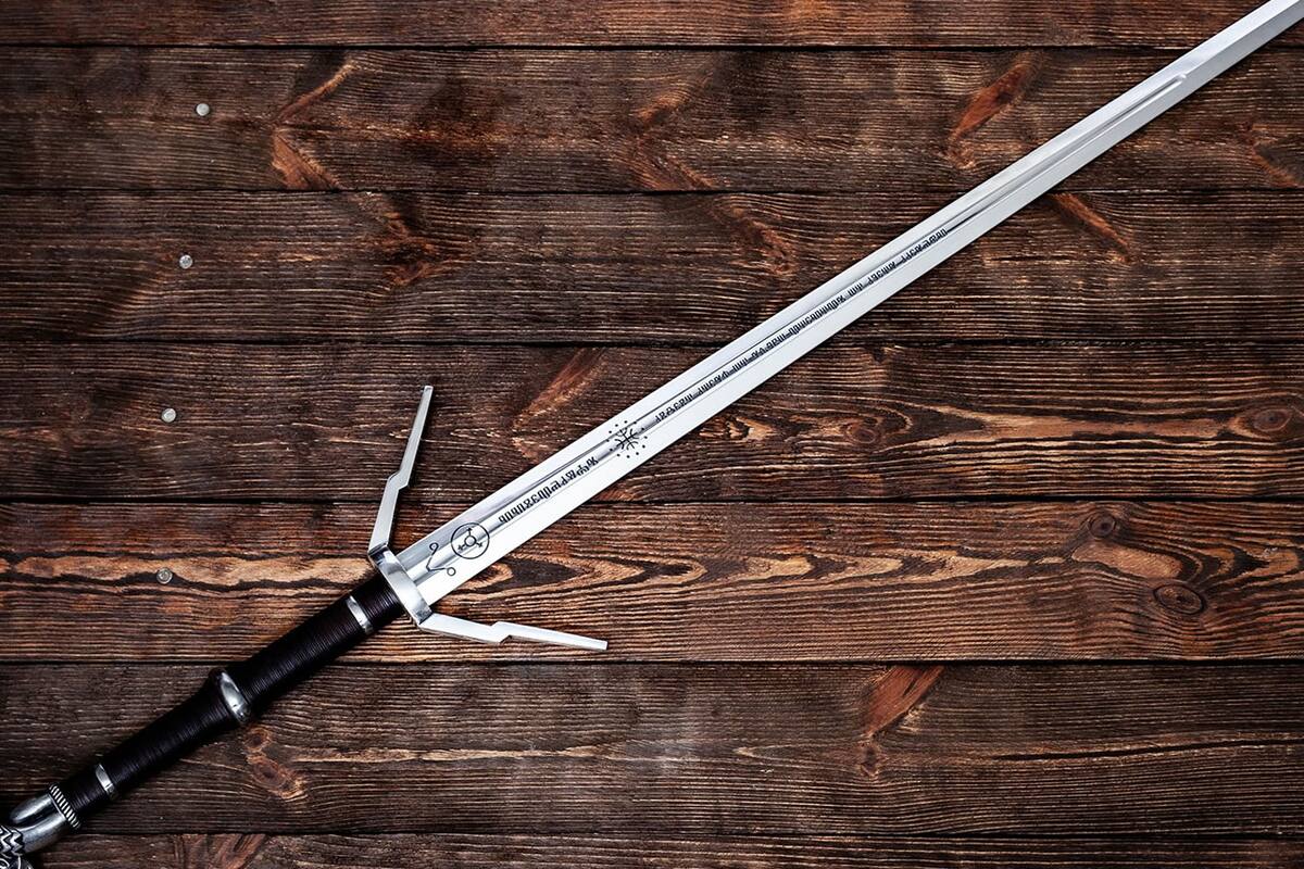 La espada de The Witcher: Wild Hunt es una realidad gracias a este forjador