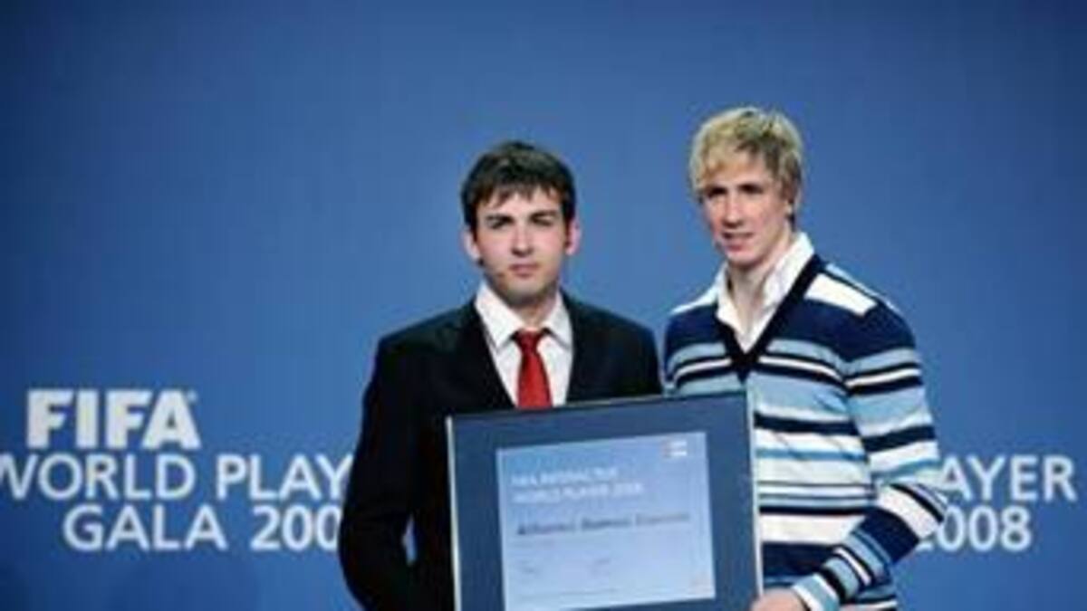 El trofeo le fue entregado en la Gala del Jugador Mundial