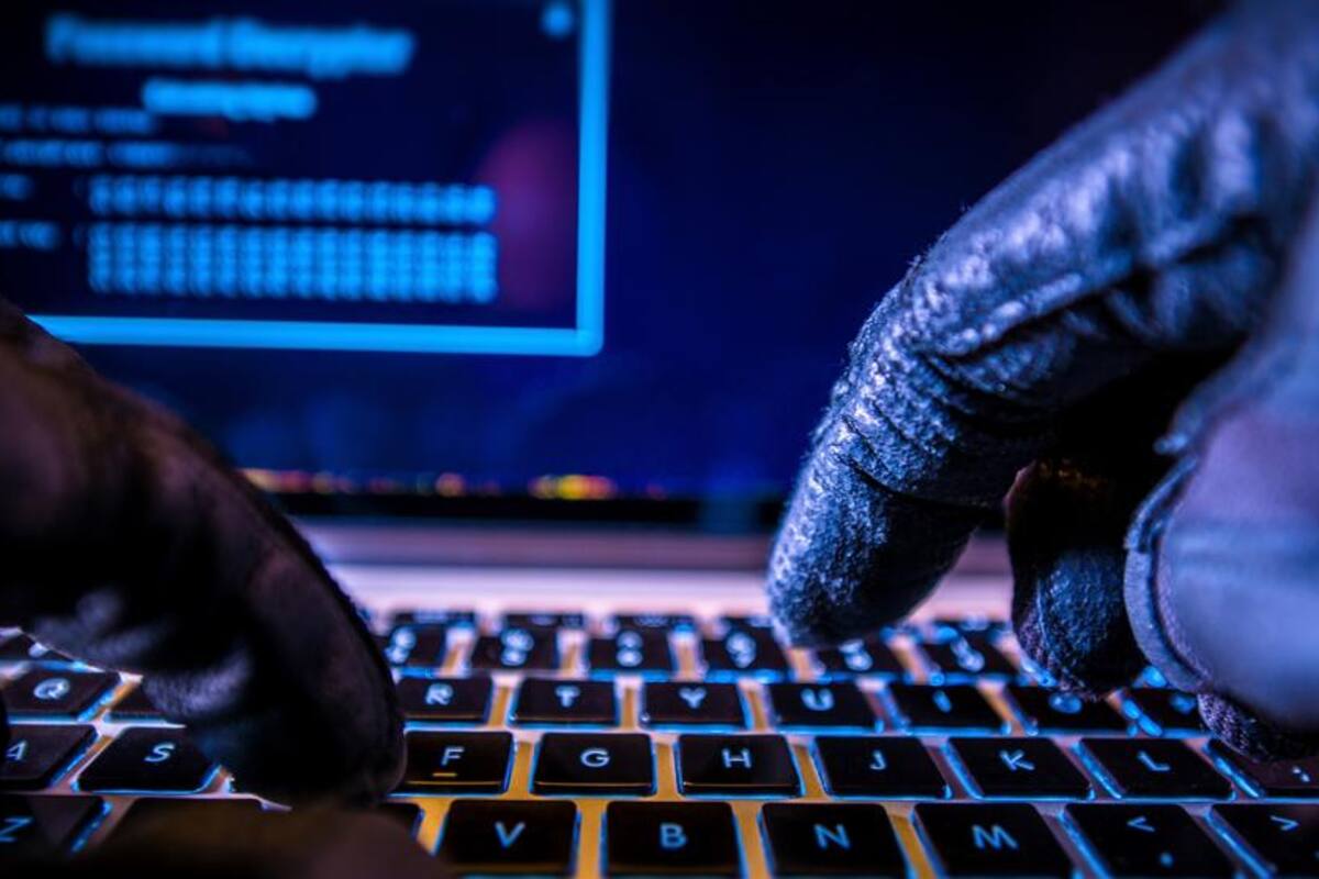 Obten Hacknet, el simulador de piratería gratis por tiempo limitado