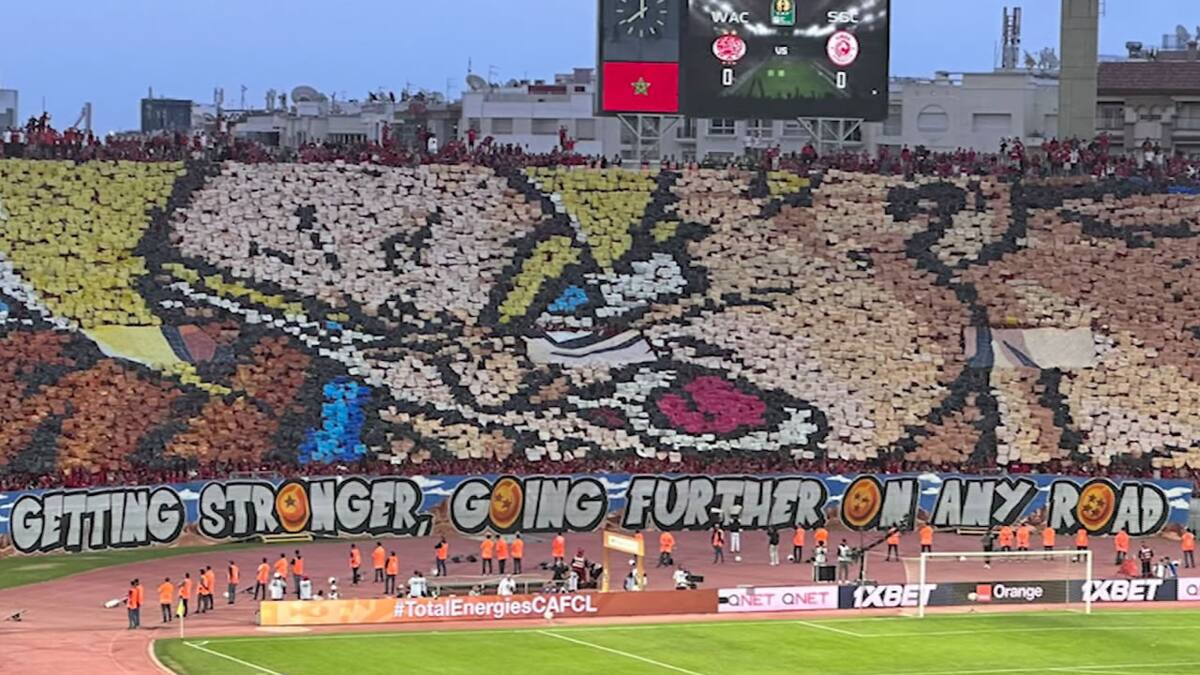 El Wydad Athletic Club dominó en la tribuna con un tifo pocas veces visto en el futbol