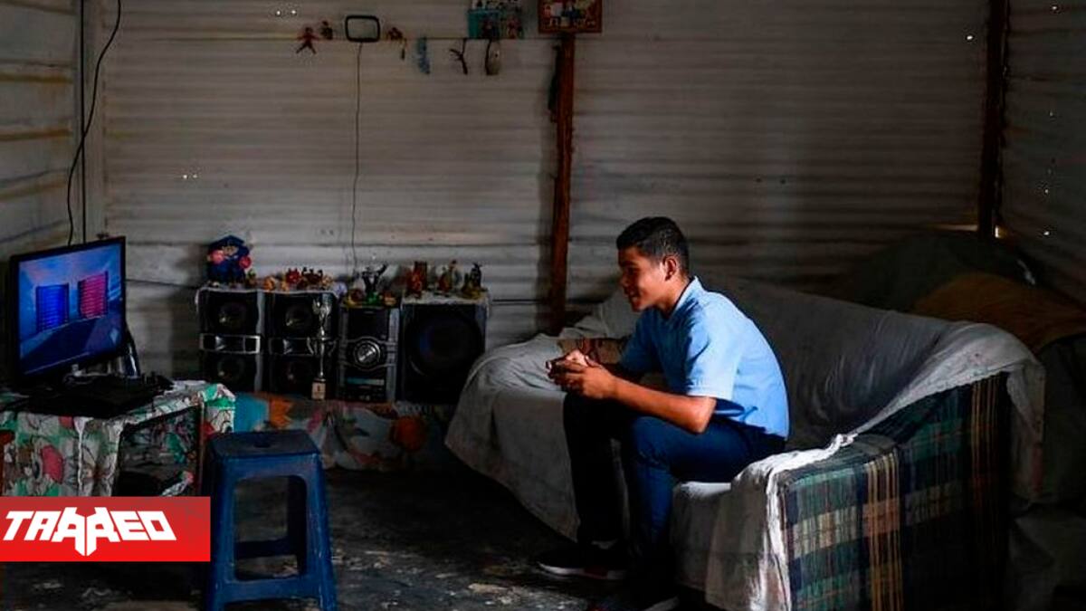 "En Venezuela, la moneda se ha devaluado tanto que el oro del juego tiene más valor que el bolívar"