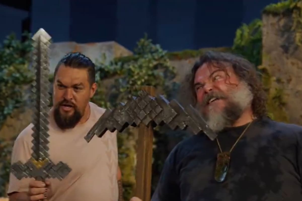 Jack Black y Jason Momoa celebran 15 años de Minecraft con un video especial
