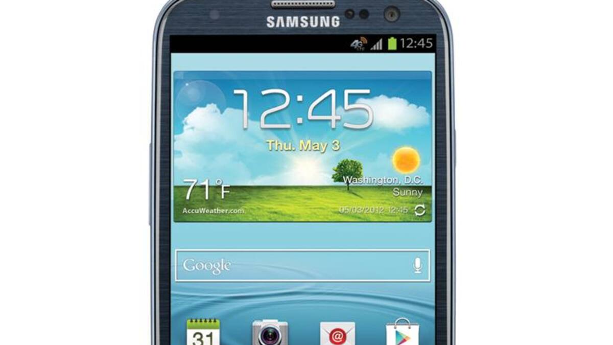 Este teléfono es un monstruo por todos lados: Quad-Core, 4G pantalla de 4.8? es como el arma más grande que Skynet querría lanzar contra los humanos, aunque en este caso Samsung lo lanza a enfrentarse al iPhone, una tarea bastante grande.