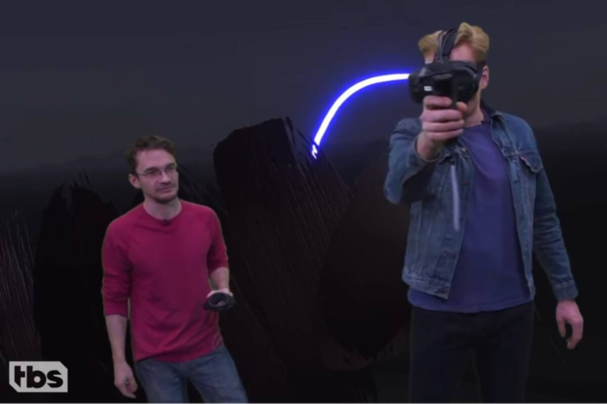 Conan O’Brien prueba la realidad virtual por primera vez