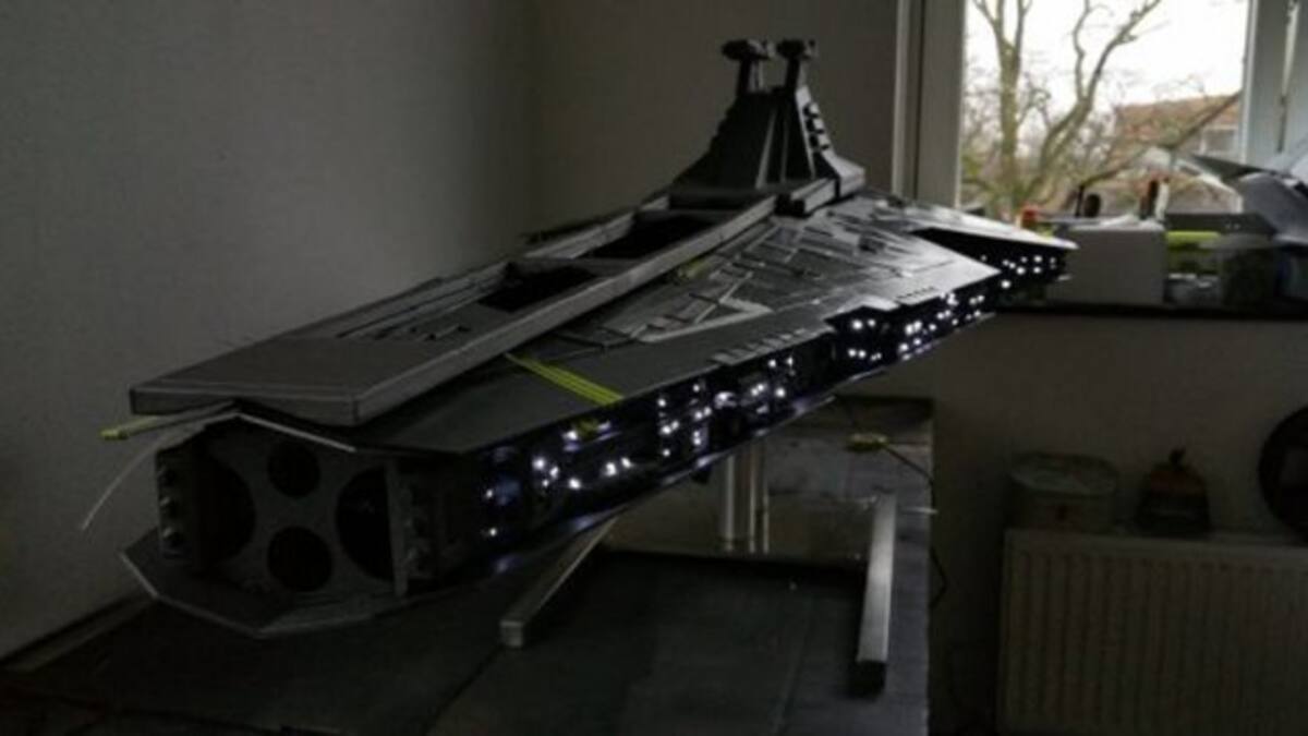 Fan de Star Wars aloja poderosa computadora en modelo imperial