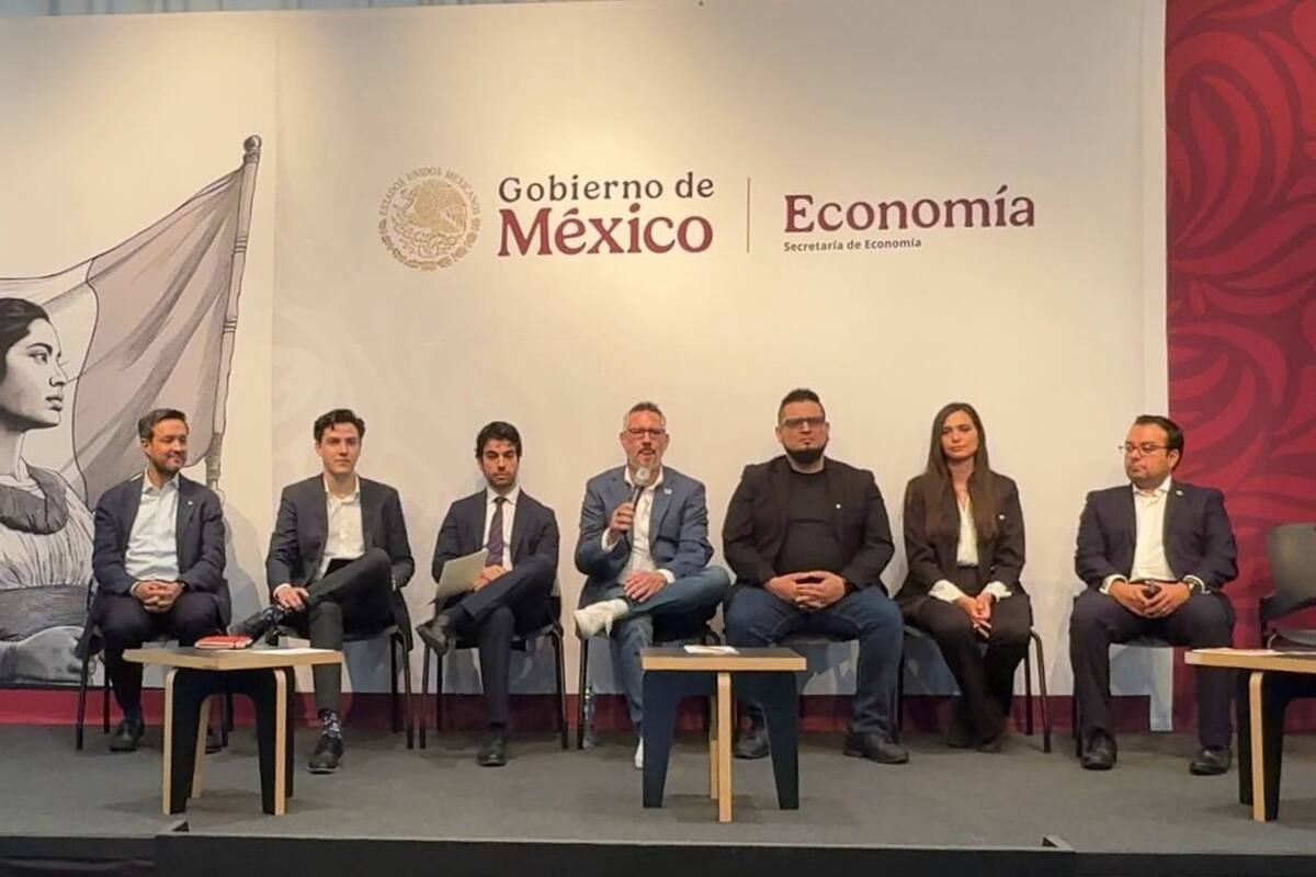 Toma protesta la mesa directiva de la Asociación Mexicana de Entretenimiento Interactivo VideojuegosMX: el presidente Hugo Abel Castro Duarte busca el desarrollo de la industria en México