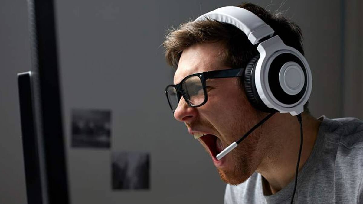 Gritar, frustrarse, entrar en cólera, usar los juegos como sustituto social no es algo divertido
