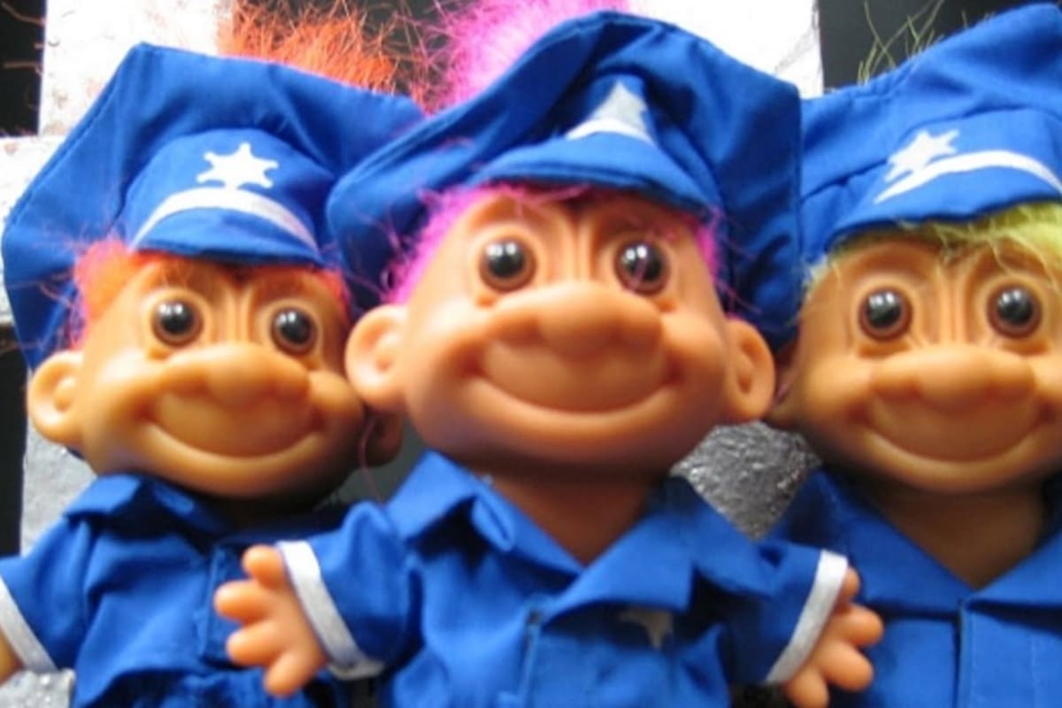 Policía londinense creará departamento anti-trolls