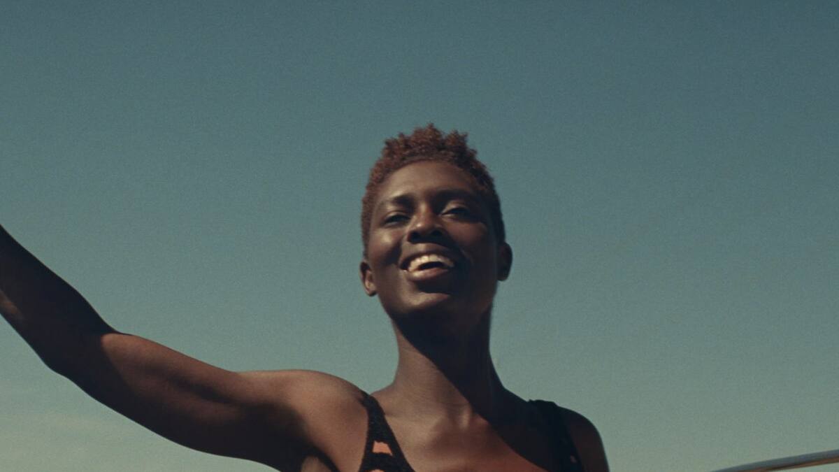 Jodie Turner-Smith tuvo que dejar el papel en la serie de Netflix antes de comenzar la grabación