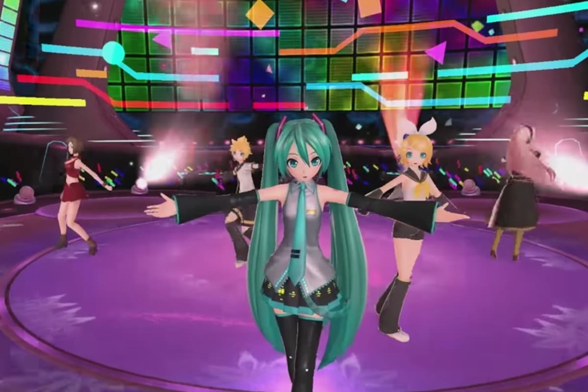 PS VR no quiere que veas debajo de la falda de Hatsune Miku