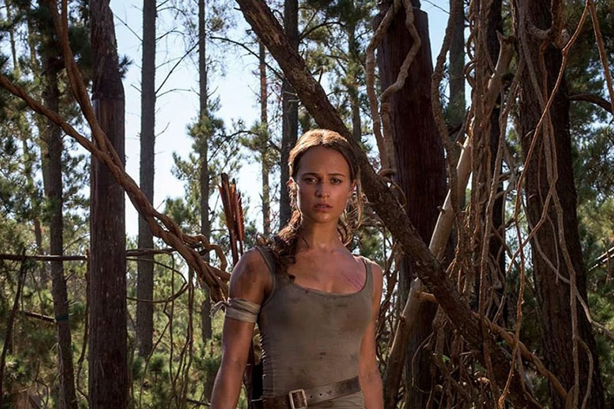 Fans critican póster de la película de Tomb Raider