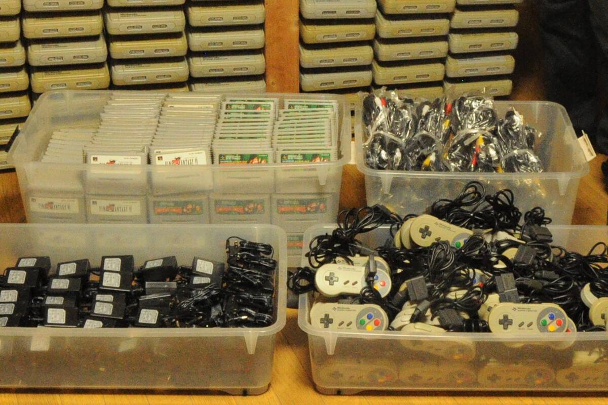 Regalan decenas de Super Famicom en Japón para mantener a niños en casa