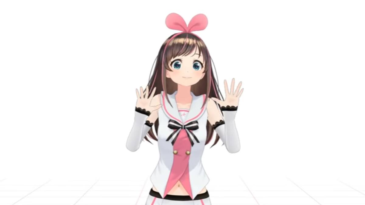 La chica realiza skits de comedia, Let's Plays y juega en realidad virtual