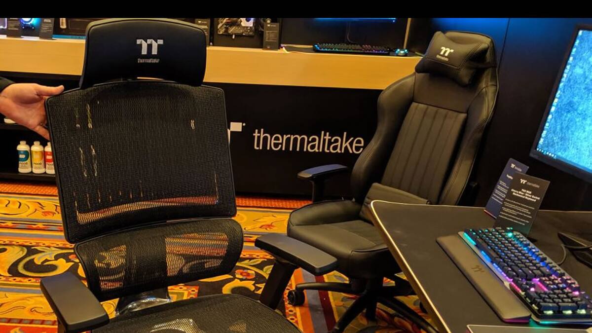 La CyberChair E500 presenta un diseño ergonómico y discreto, pero funcional