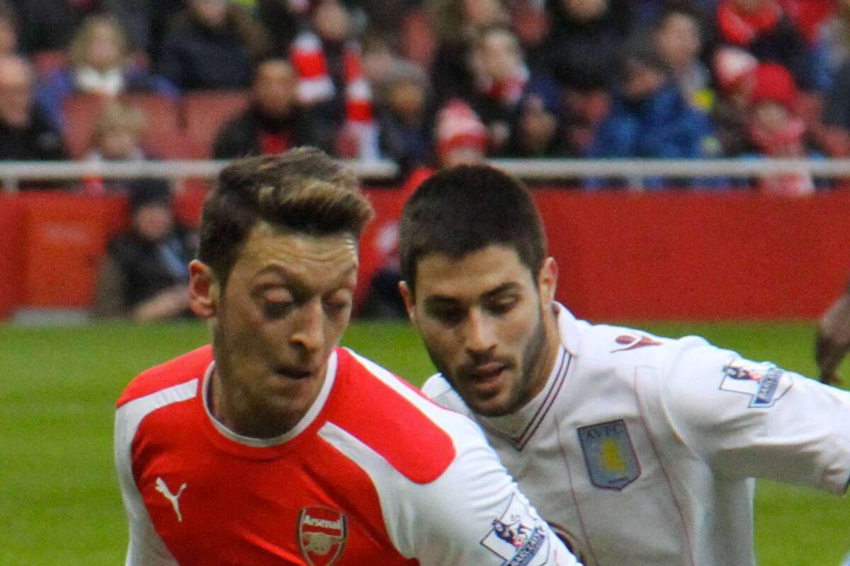 Mesut Özil será retirado de PES 2020 en China por esta razón