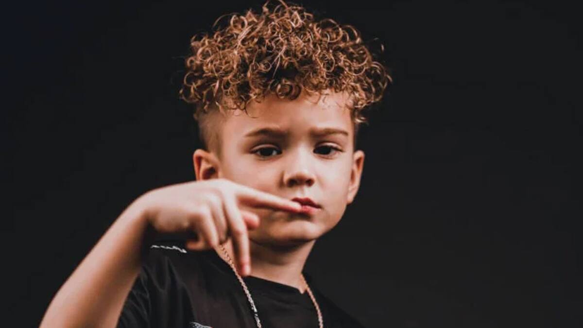 La familia de RowdyRogan quería ganar un concurso de FaZe Clan