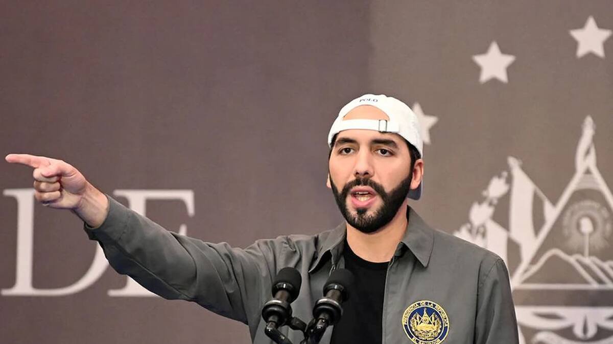 La iniciativa de Nayib Bukele se viene abajo junto con la escena de las criptomonedas